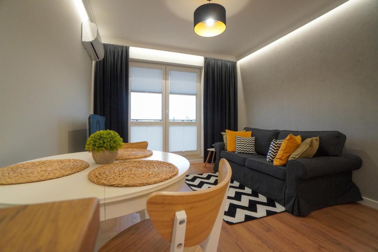 Apartament Manhattan Płock Exteriör bild